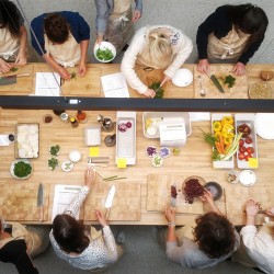 Atelier de cuisine au coeur du vieux-lille chez Atelier Pur , la référence de la cuisine équilibrée & gourmande